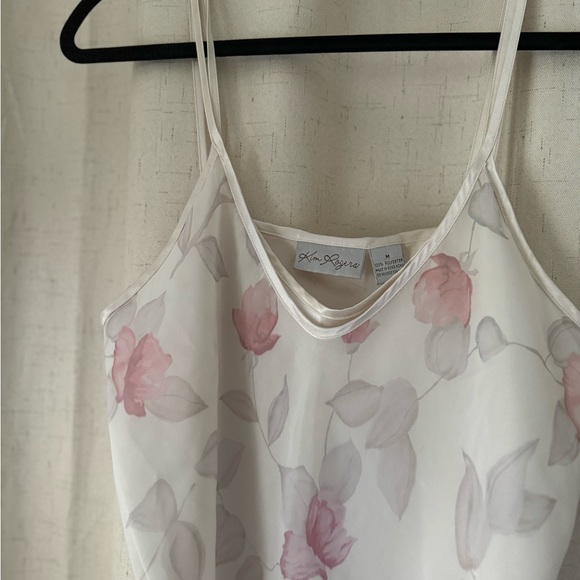 Vintage white and pink slip! - Picture 5 of 5